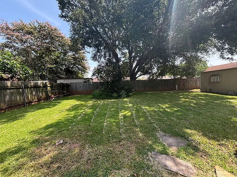 3505 Kresswick St — Photo 18