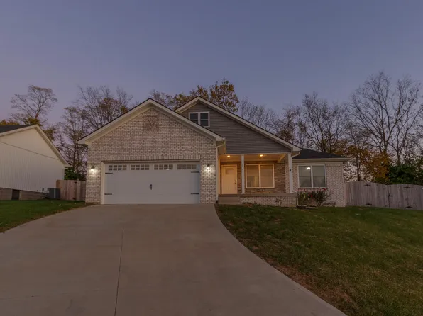 121 Elk Dr, Stamping Ground, KY 40379