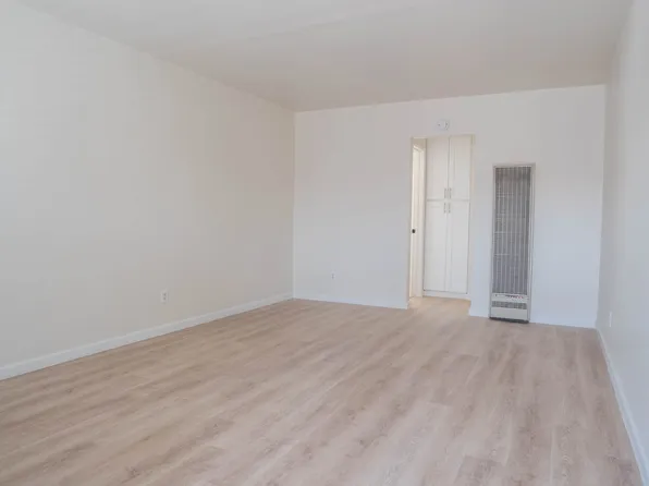 16215 Woodruff Ave APT 13, Bellflower, CA 90706