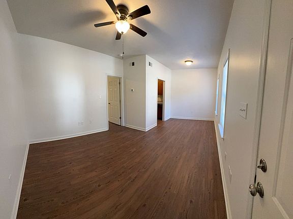 3rd image of 1111 Anderson St #C