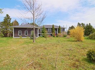 27 Park Avenue, Clarke's Beach, NL A0A1W0