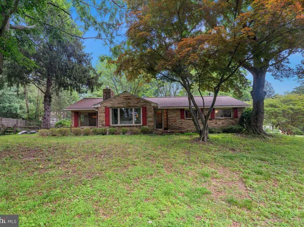 1 High Acres Dr, Ewing, NJ 08628