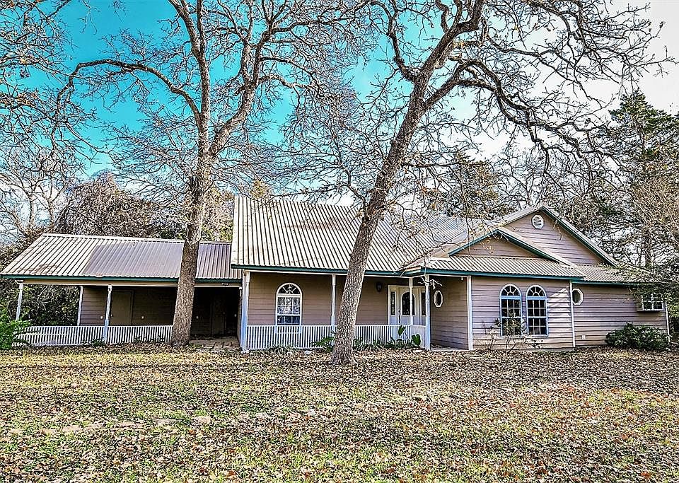 1st image of 2303 Josie Ln