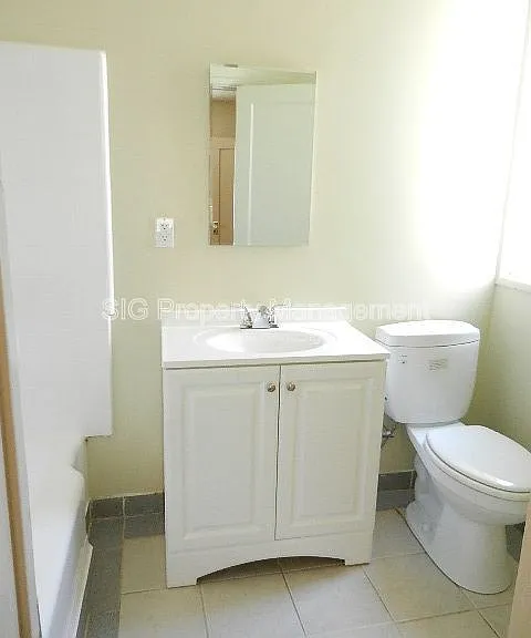1250 E Villa St — Photo 13