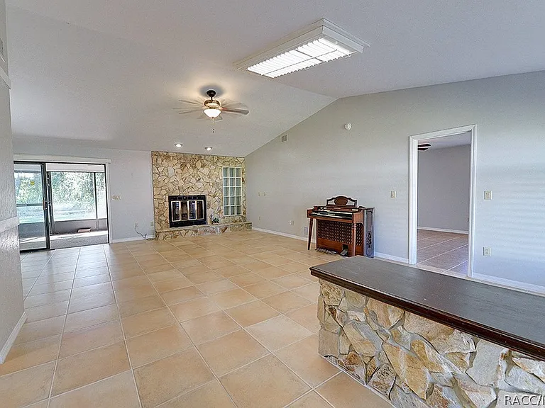 8844 E Rosemont St — Photo 5