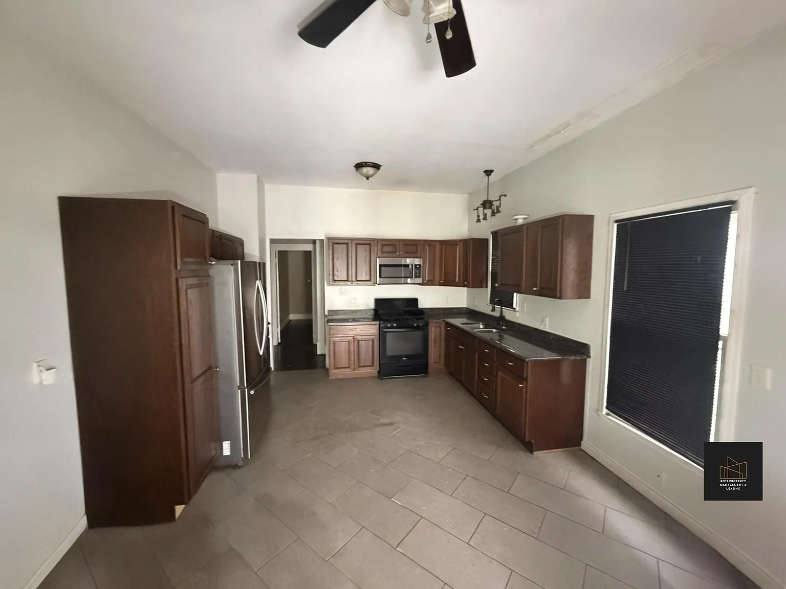 335 S Shawnee Ter — Photo 3