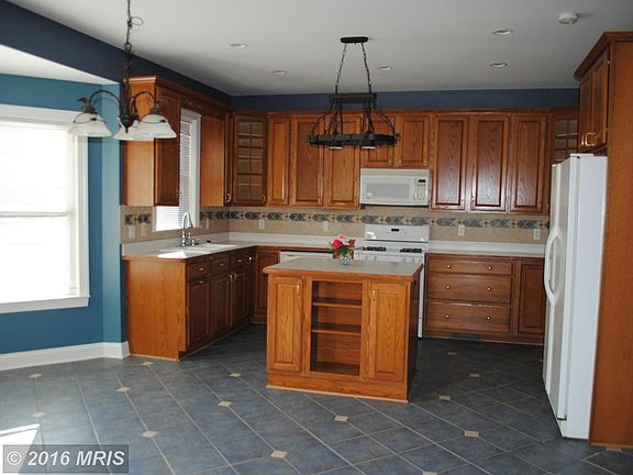 2nd image of 4235 Brookewood Ln