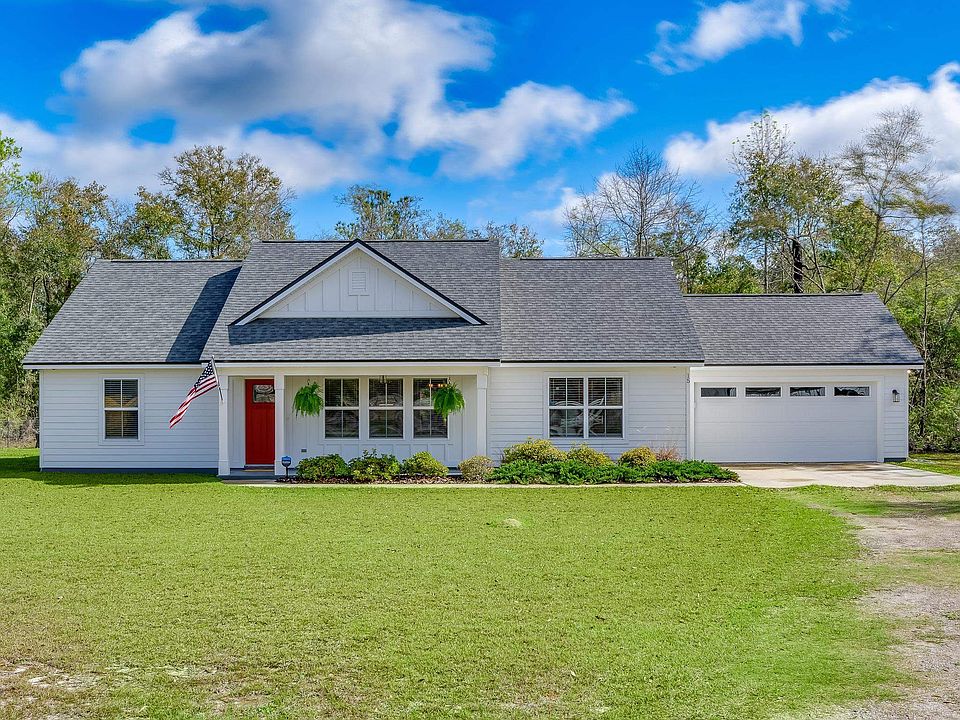 1st image of 15 Friendship Ln