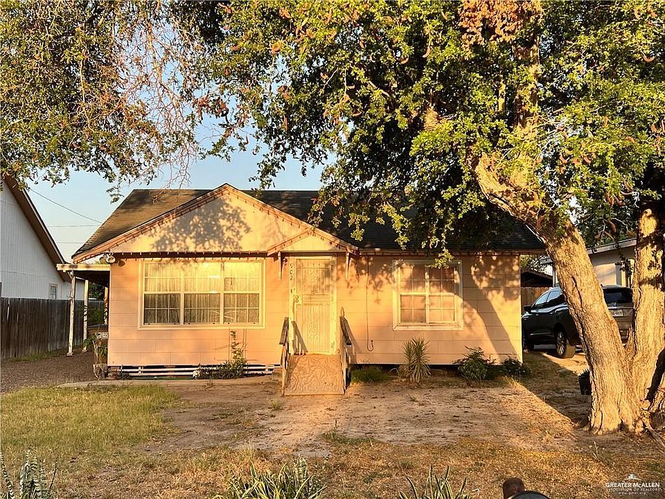 1st image of 902 S 8th Ave