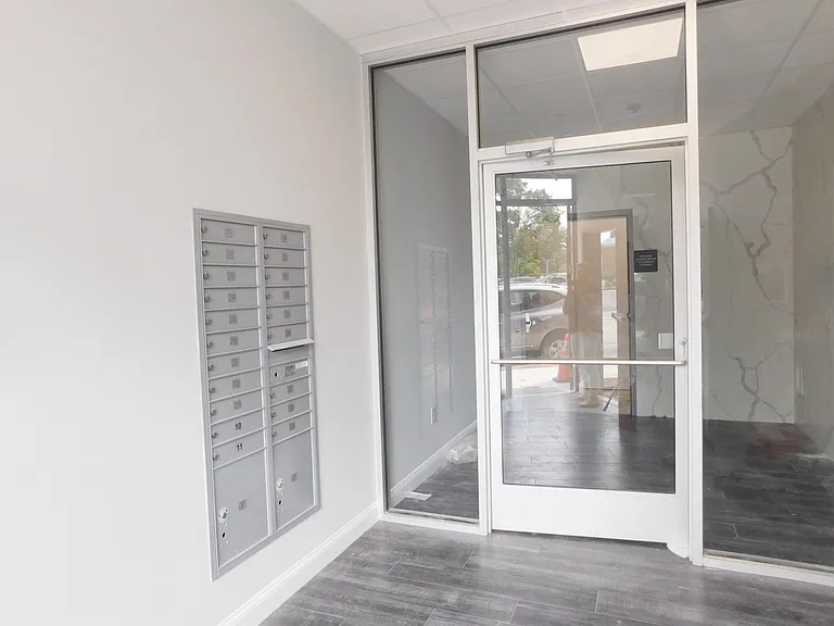 360 Washington St #205 — Photo 8