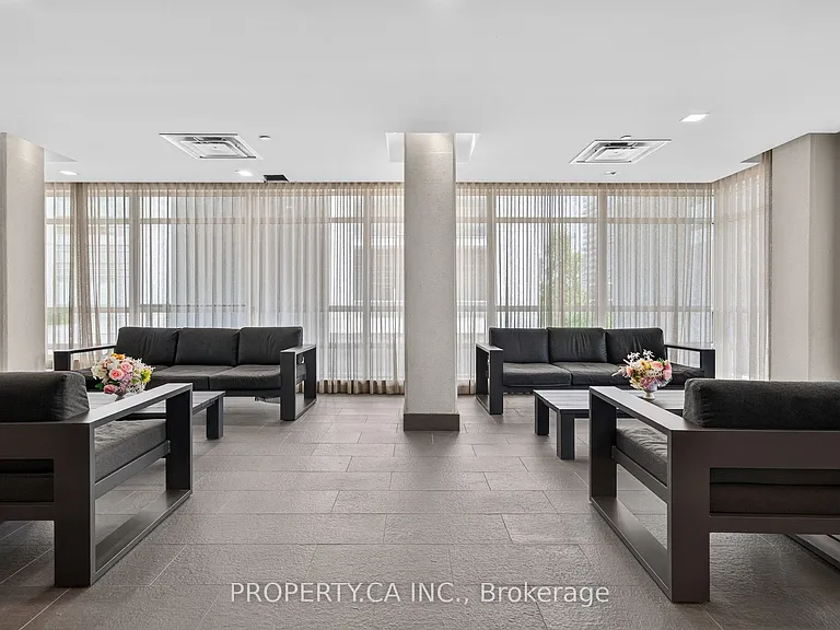 275 Yorkland Rd #108 — Photo 22