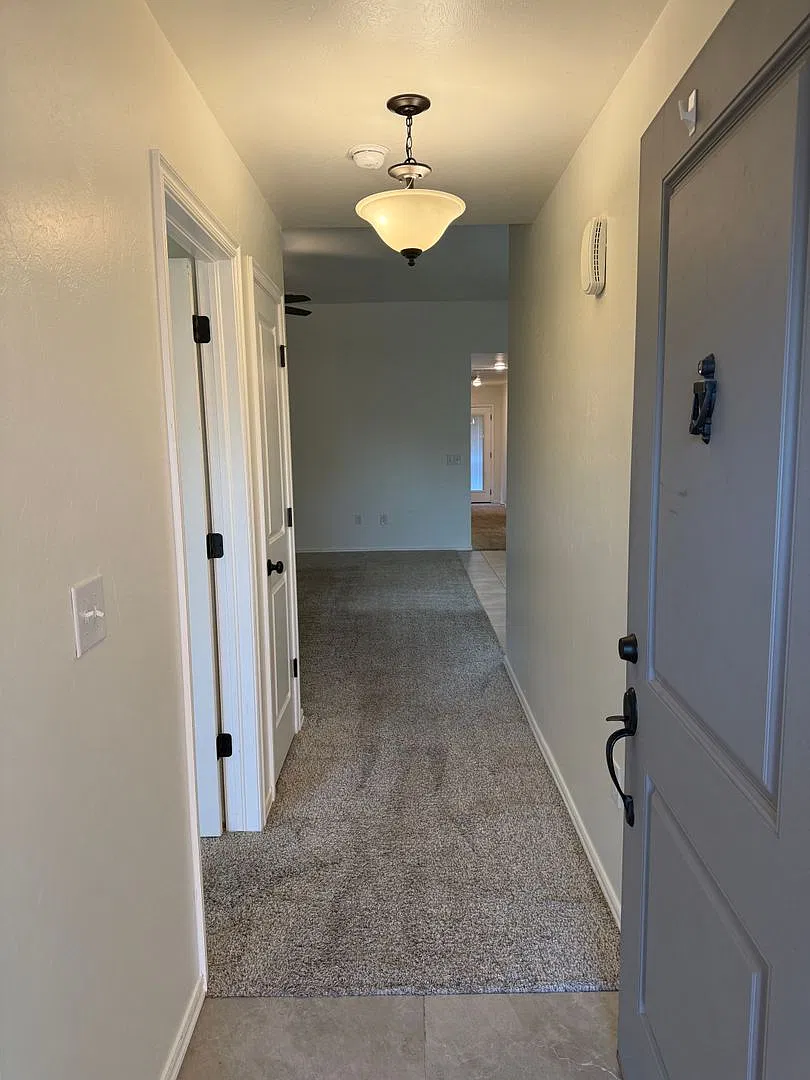 Home For Lease 11513 Southwest 8th Circle, Yukon, Ok 73099 — Photo 3