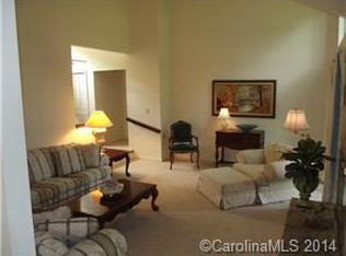 9032 Saint Croix Ln, Charlotte, NC 28277