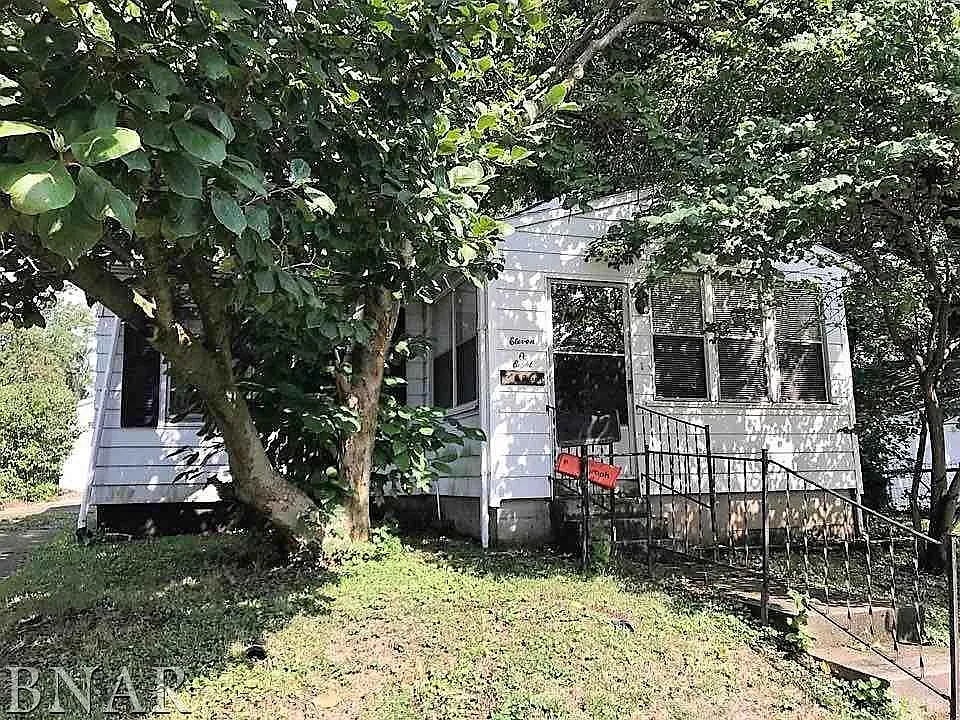 1108 Low St photo 1