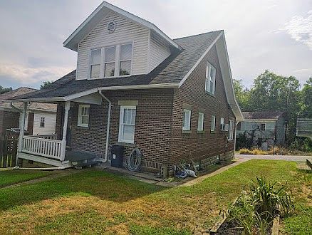 3rd image of 1906 Highland Ave