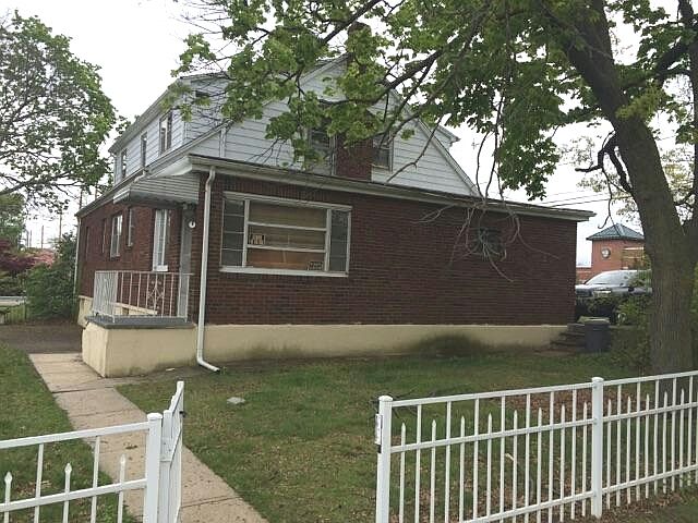 2nd image of 518 Totowa Rd