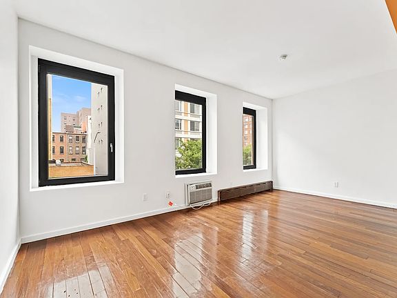 4th image of 108 W 129th St #2B