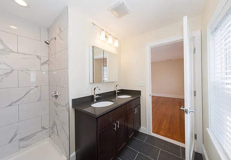 9 Rock Valley Ave #2 — Photo 13