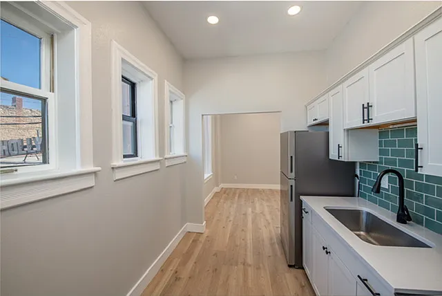 101 W B St #203 — Photo 17