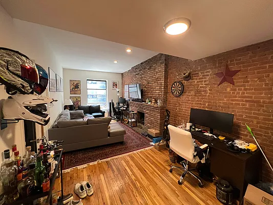 Rented by Guidance Realty Corp. | media 3