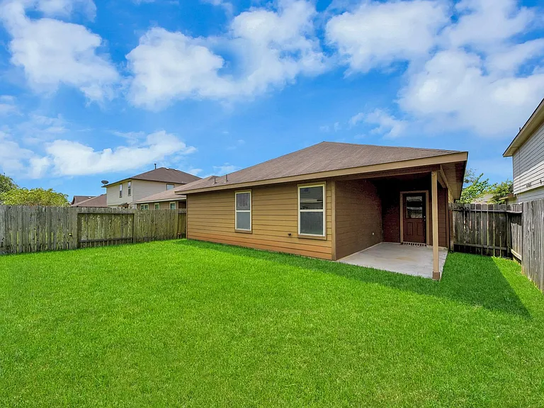 14111 Brunswick Place Dr — Photo 29