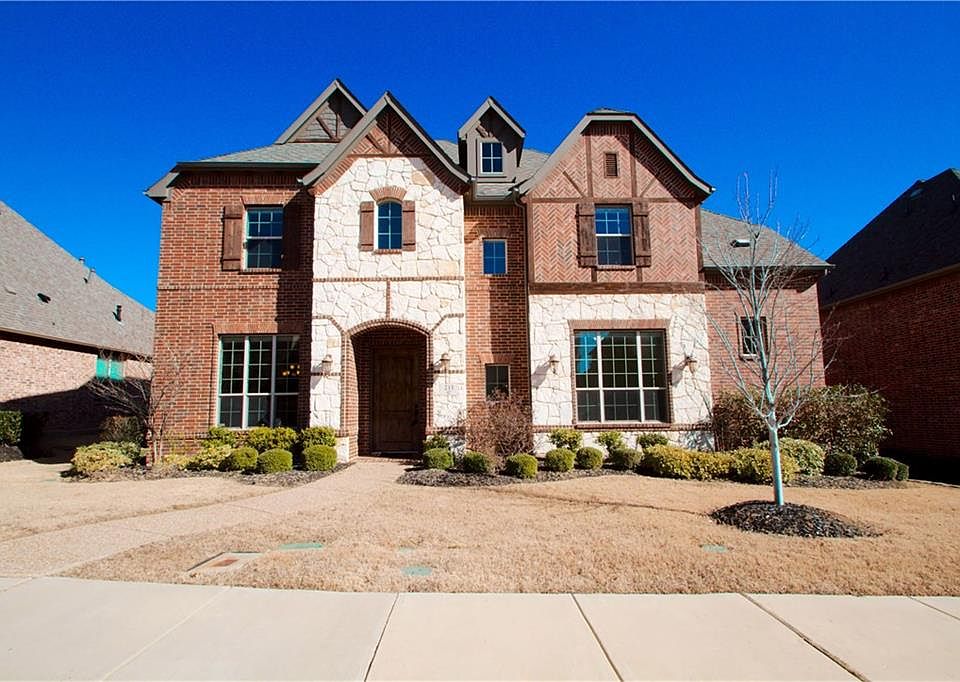 1st image of 211 San Bernard Dr