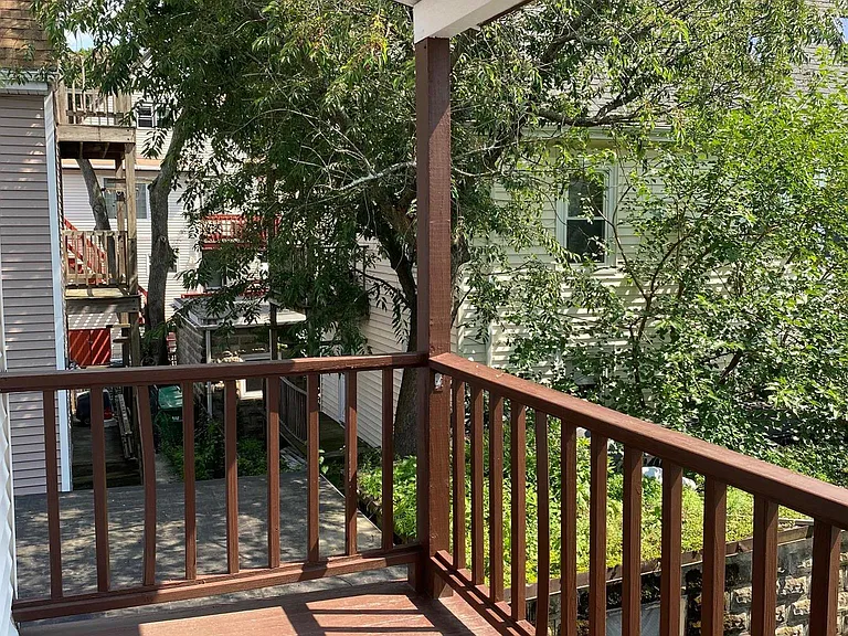96 Capen St #2 — Photo 8