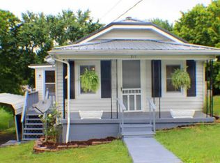 311 Bay St, Mount Carmel, TN 37645