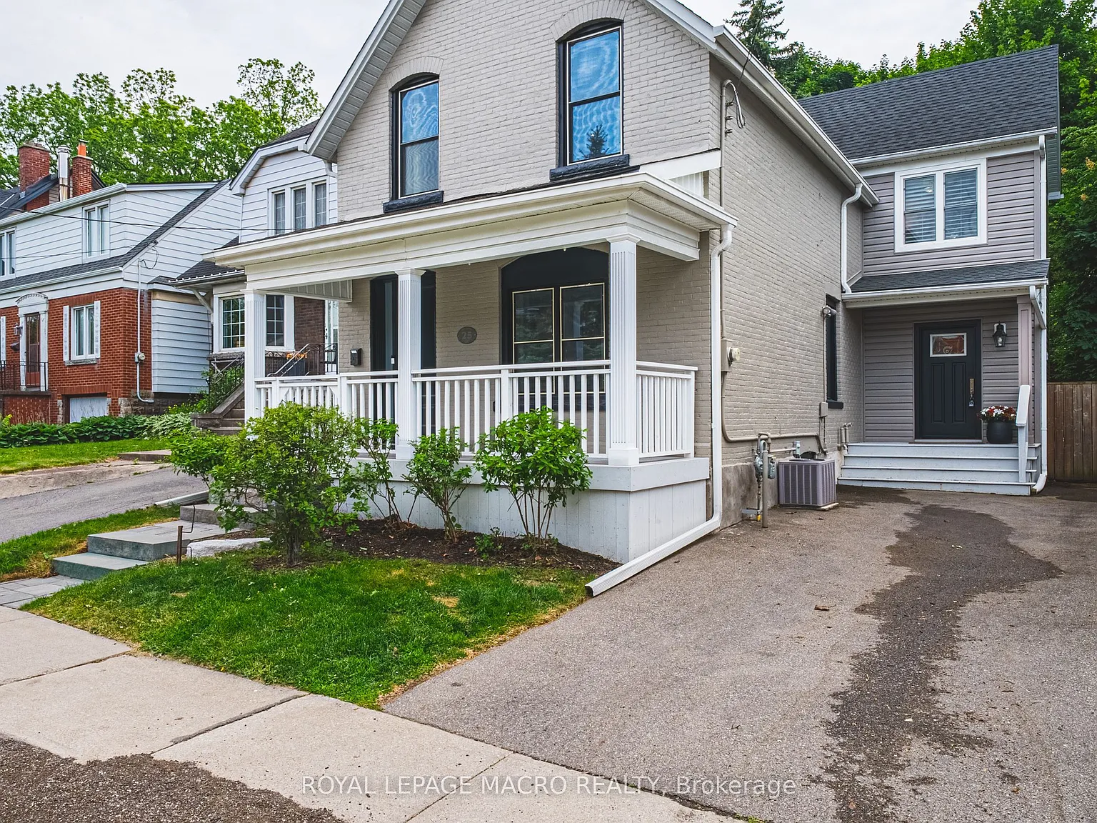 3 bed, $4,000 — Photo 2