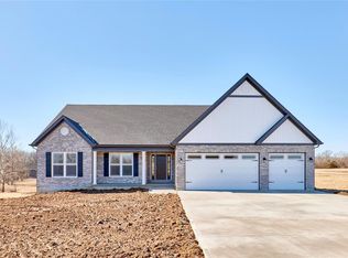 11 Stone Meadow Ct, Hawk Point, MO 63349