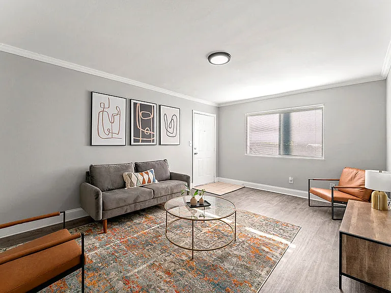 Balfour East Lake — Photo 31