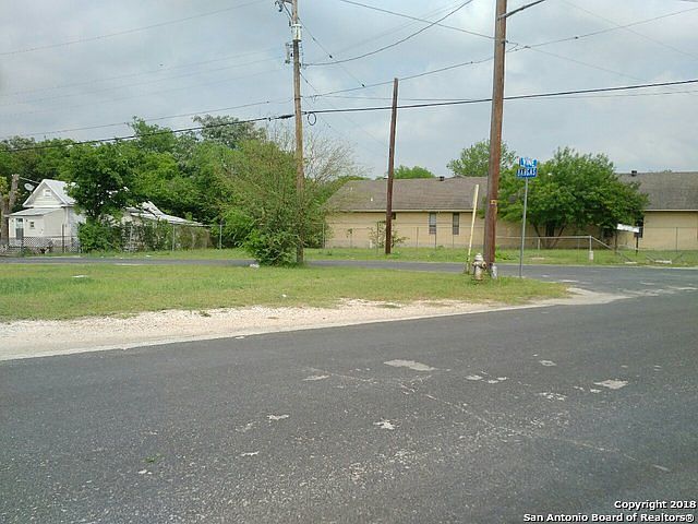1st image of 447 Vine St