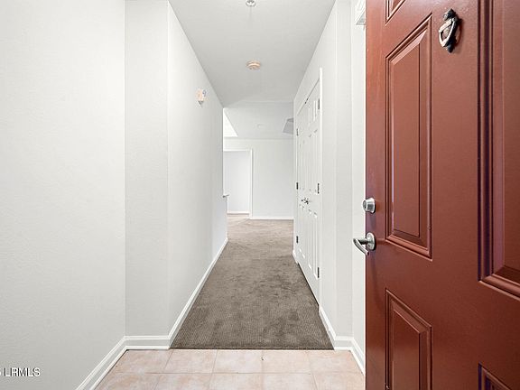 4th image of 4924 Bluffton Parkway #19-302