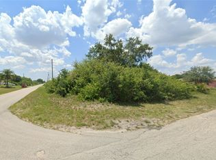 2900 41st St SW, Lehigh Acres, FL 33976