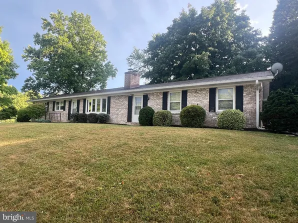 659 Geneva Dr, Westminster, MD 21157