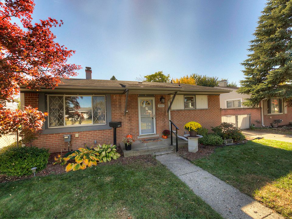 1st image of 30807 Somerset Ave