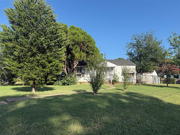 2nd image of 426 Krueger St