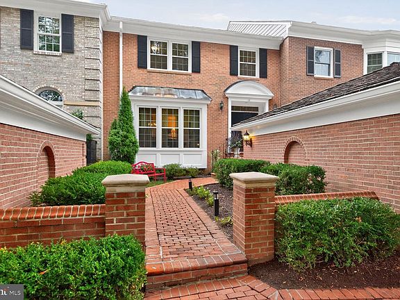 2nd image of 9412 Turnberry Dr