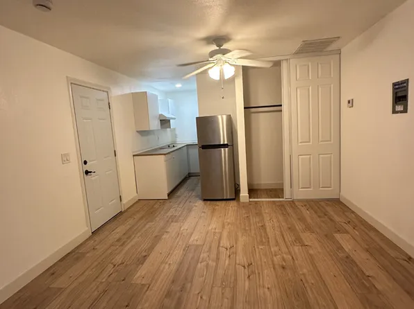 2091 W Orange Ave Unit 2, El Centro, CA 92243