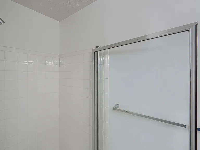 5048 Kemsley Ct — Photo 8