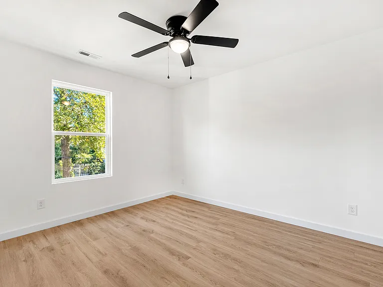 2201 Keith Ave #1 — Photo 17
