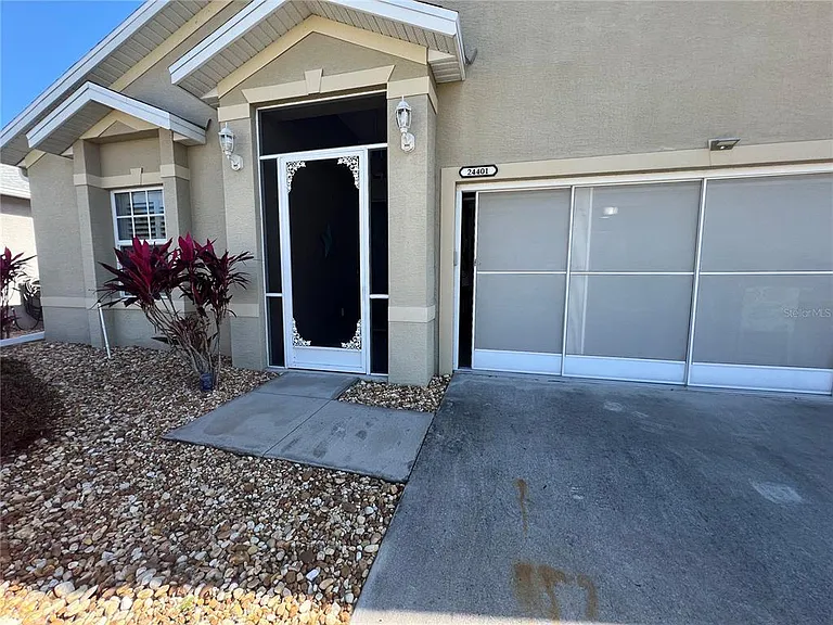 24401 Manchester Trl — Photo 3