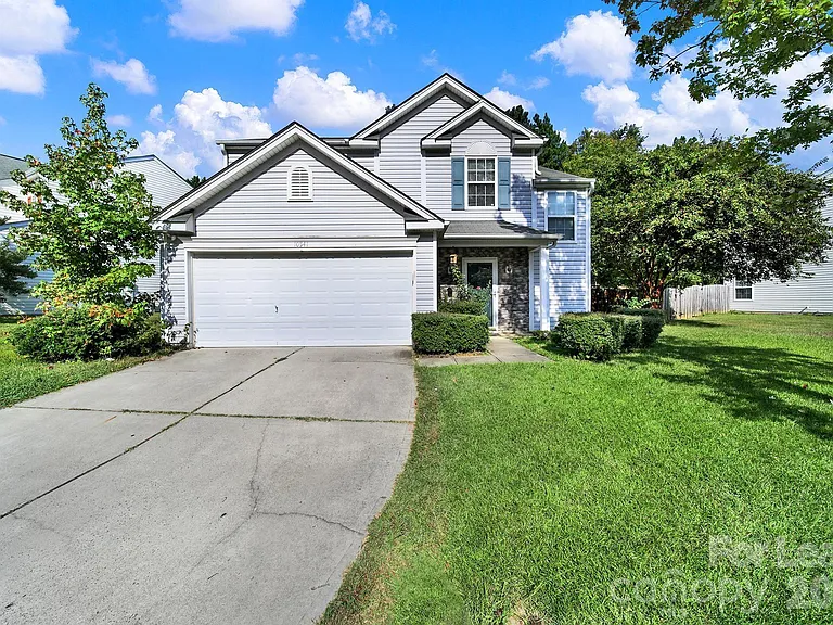 10541 Haddington Dr NW — Photo 1