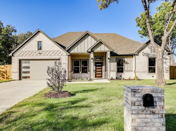 1714 Bogarte Dr, Grand Prairie, TX 75051