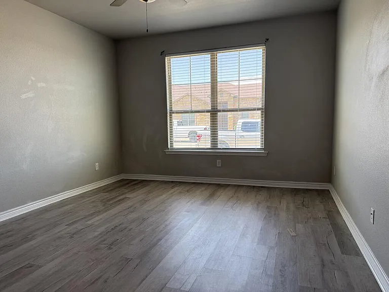 5301 Hagen Ct — Photo 4