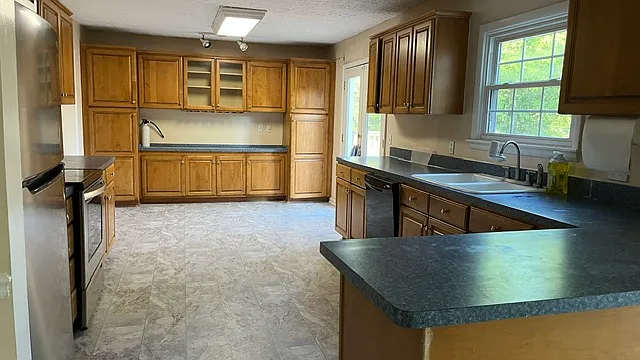 107 Redondo Ct S — Photo 2