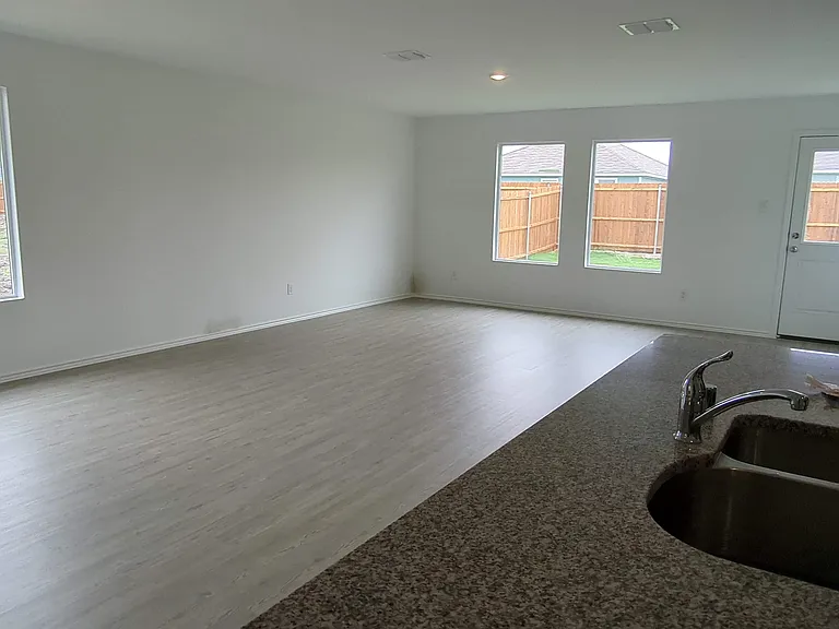 5840 Crystal Water Way — Photo 3