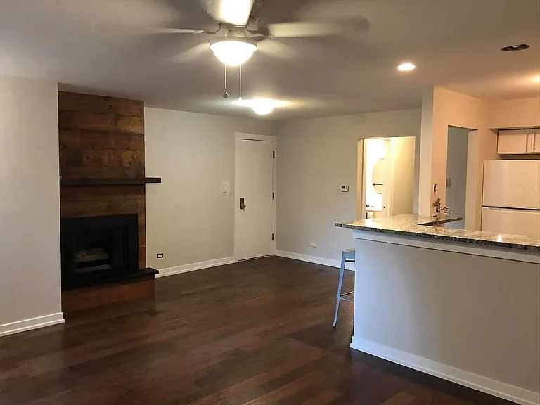 831 S Dwyer Ave — Photo 5
