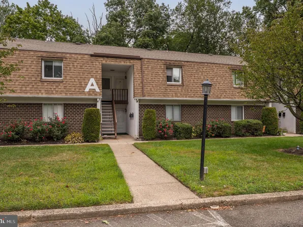 411 Stiles Ave APT A7, Maple Shade, NJ 08052