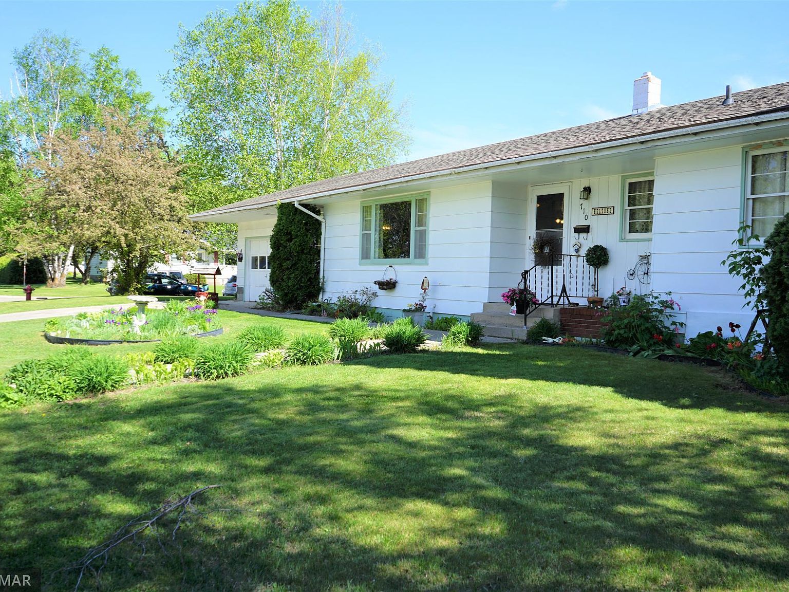 710 4th St NE, Roseau, MN 56751 Zillow